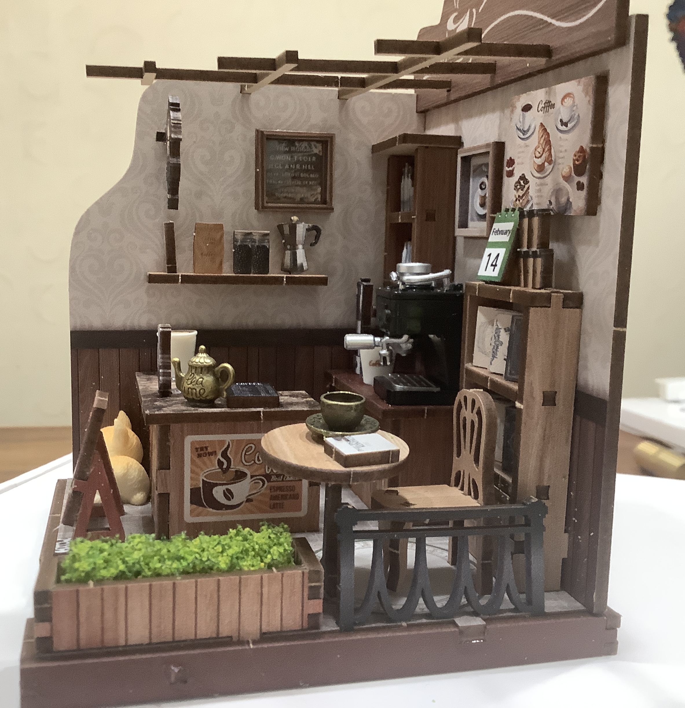 Kleines Café Patisserie – Modellansicht