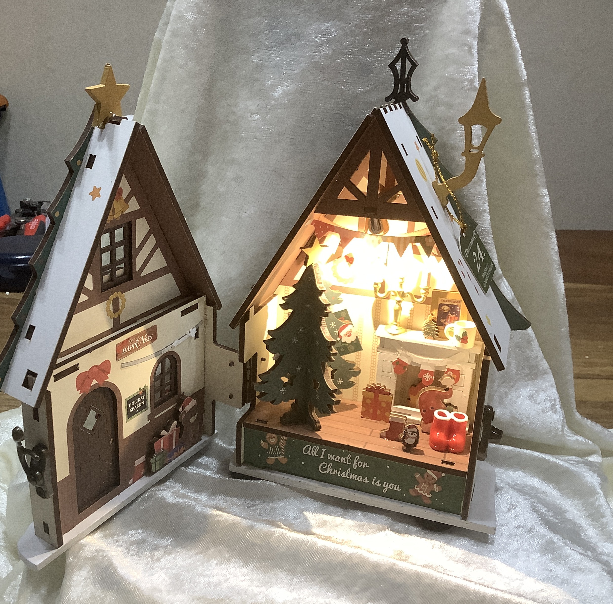 Funkelndes Weihnachtshaus – Ansicht 4